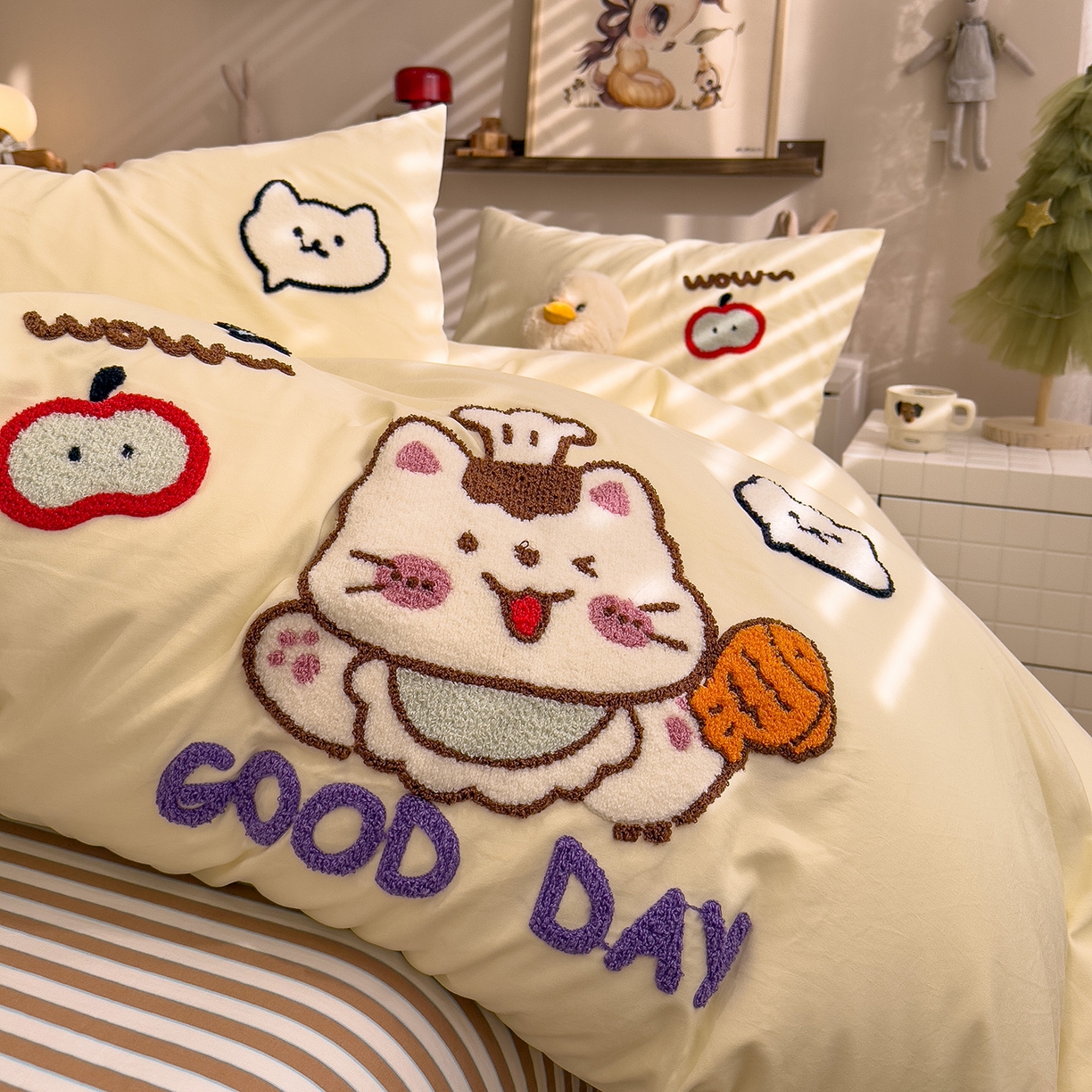 91家纺网 家纺一手货源 找家纺 曼谷家纺 2026新款卡通水洗棉毛巾绣四件套被套 小鱼喵喵酱-芝士咖条