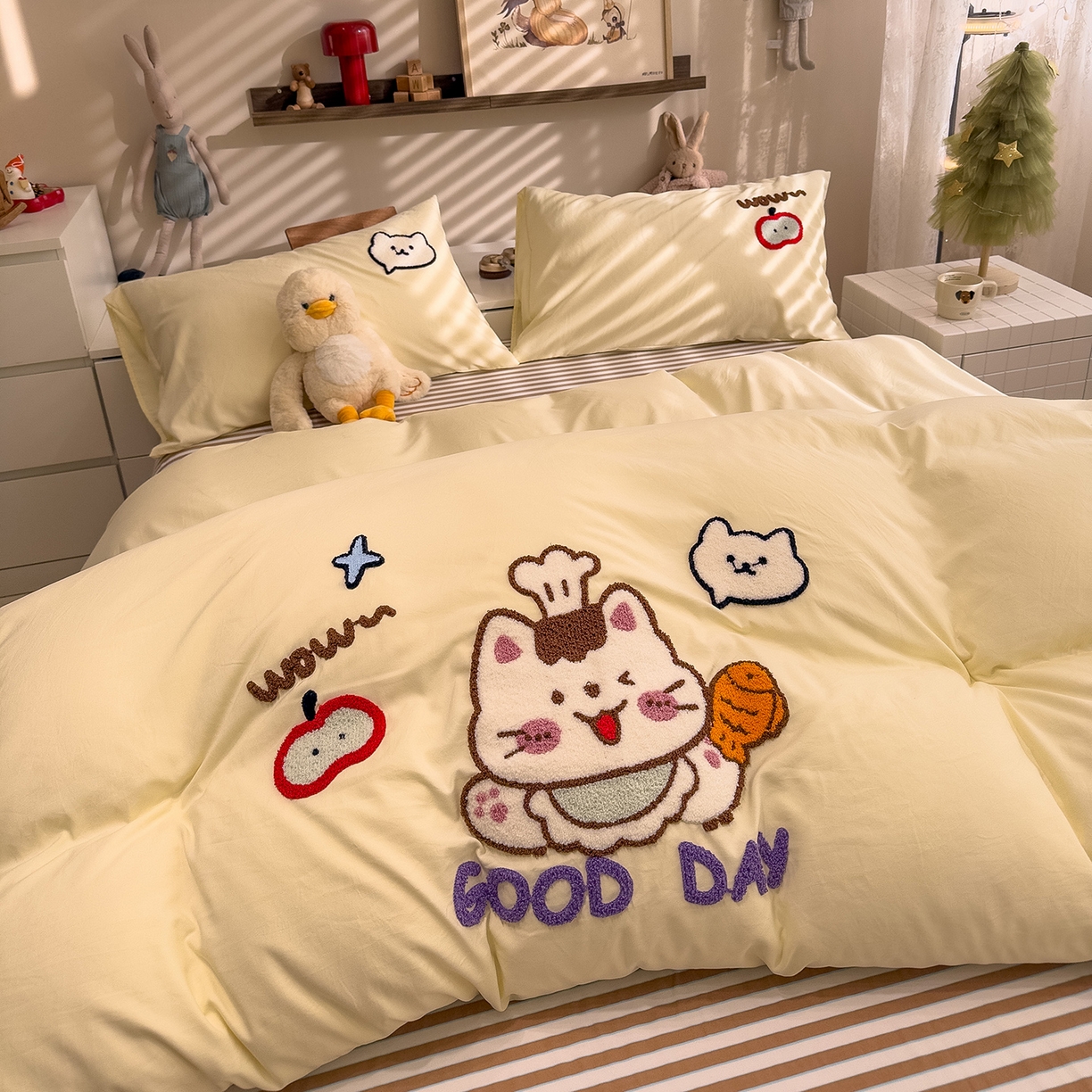 91家纺网 家纺一手货源 找家纺 曼谷家纺 2026新款卡通水洗棉毛巾绣四件套被套 小鱼喵喵酱-芝士咖条
