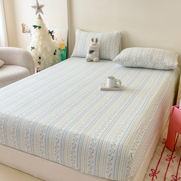 91家纺网 家纺一手货源 找家纺 温眠家纺 2025春夏新款云感棉双层纱床笠单床笠枕套三件套场景二 洛克庄园