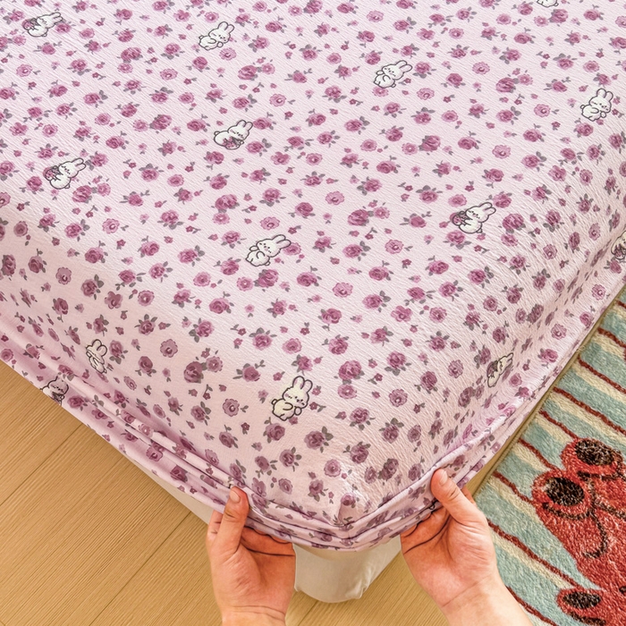 91家纺网 家纺一手货源 找家纺 温眠家纺 2025新款云感皱皱双层纱床笠 甜兔碎花