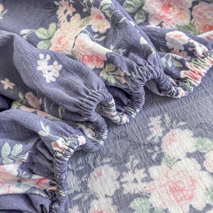 91家纺网 家纺一手货源 找家纺 温眠家纺 2025新款云感皱皱双层纱床笠 花簇