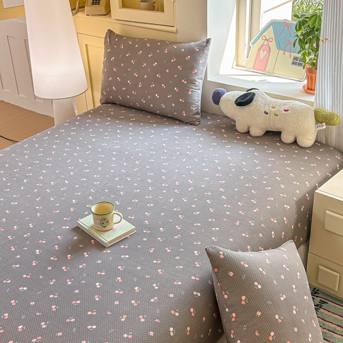 91家纺网 家纺一手货源 找家纺 温眠家纺 2025新款云感皱皱双层纱床笠 春樱