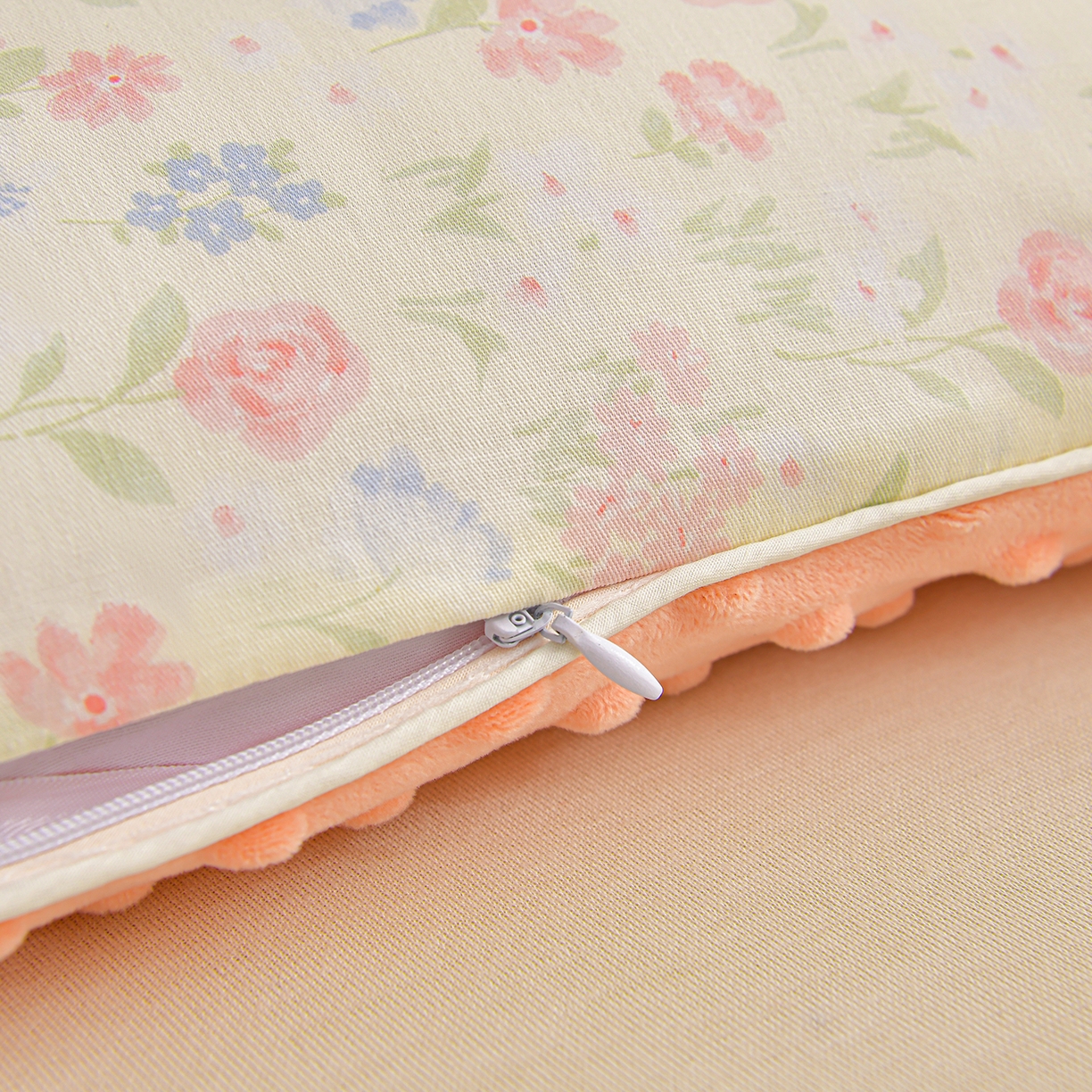 91家纺网 家纺一手货源 找家纺 铺尚美家纺 2026新款纯棉+豆豆绒棉花枕枕头枕芯 儿童枕芯 学生枕 花丛萌犬