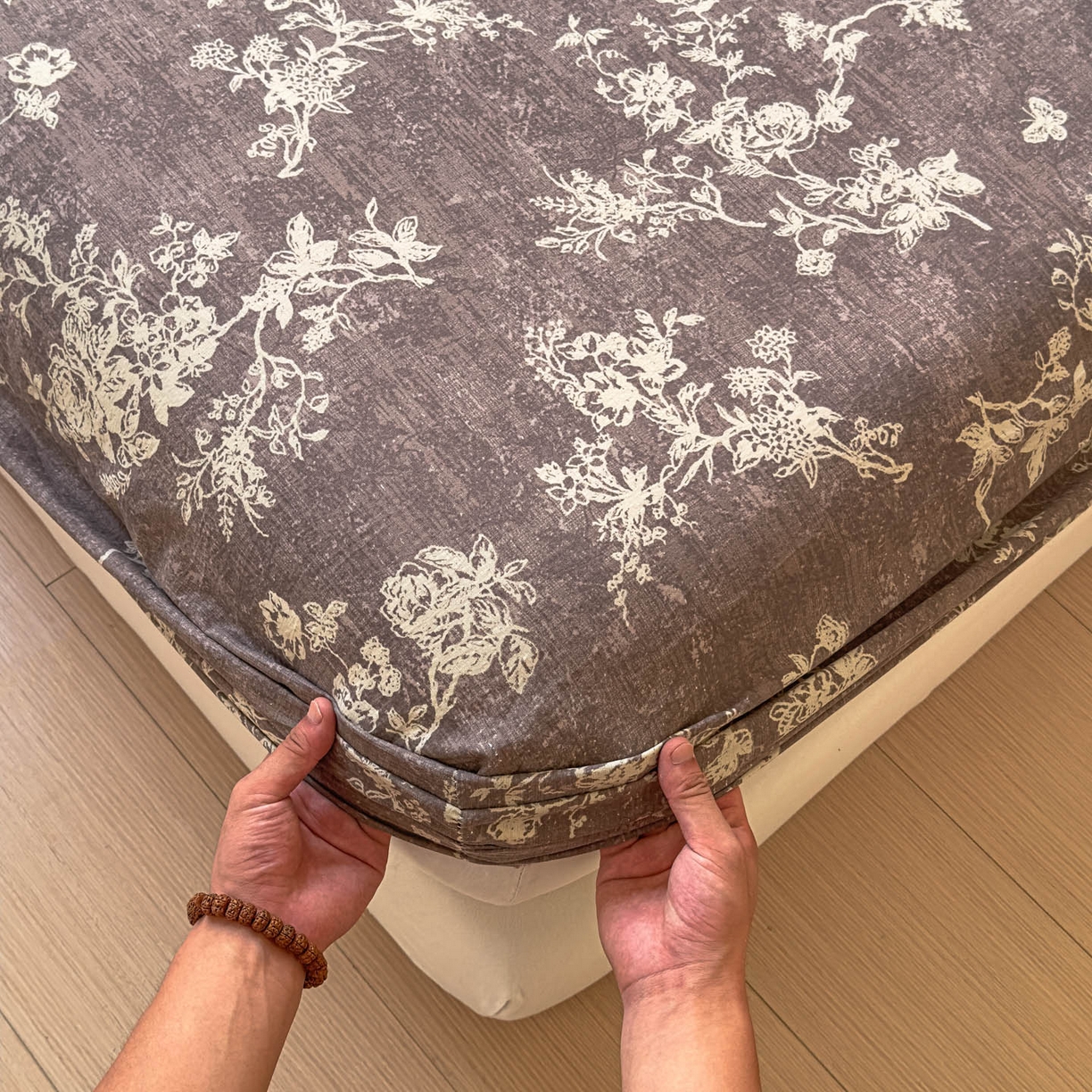 91家纺网 家纺一手货源 找家纺 温眠家纺 2025新款双层纱单件床笠床单 月华绣影