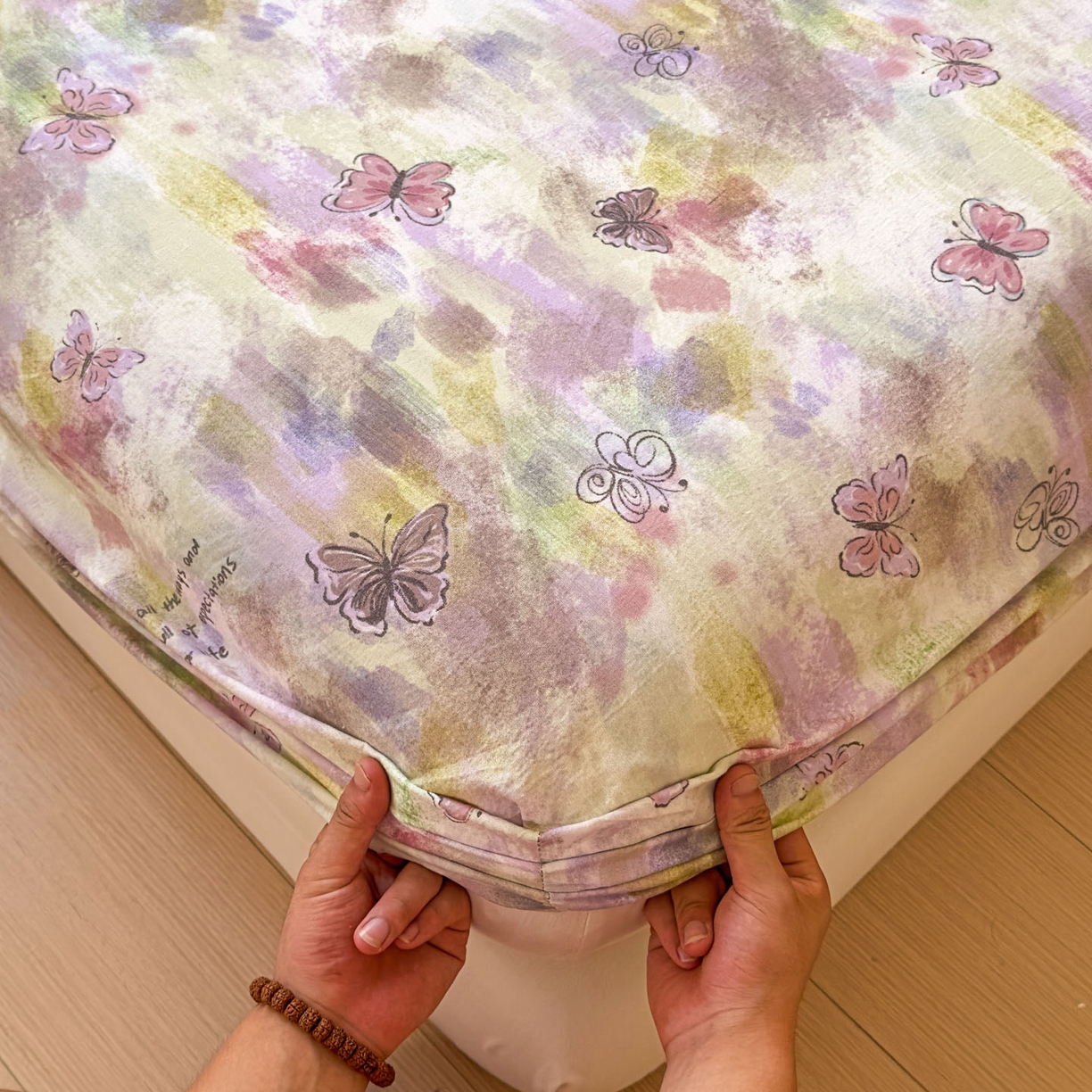 91家纺网 家纺一手货源 找家纺 温眠家纺 2025新款双层纱单件床笠床单 油彩蝶梦