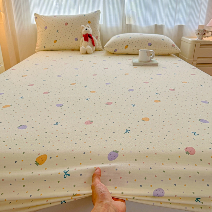 91家纺网 家纺一手货源 找家纺 温眠家纺 2025新款高克重云感双层纱床笠三件套学生床二件套床笠单品 双层纱床笠-草莓波点