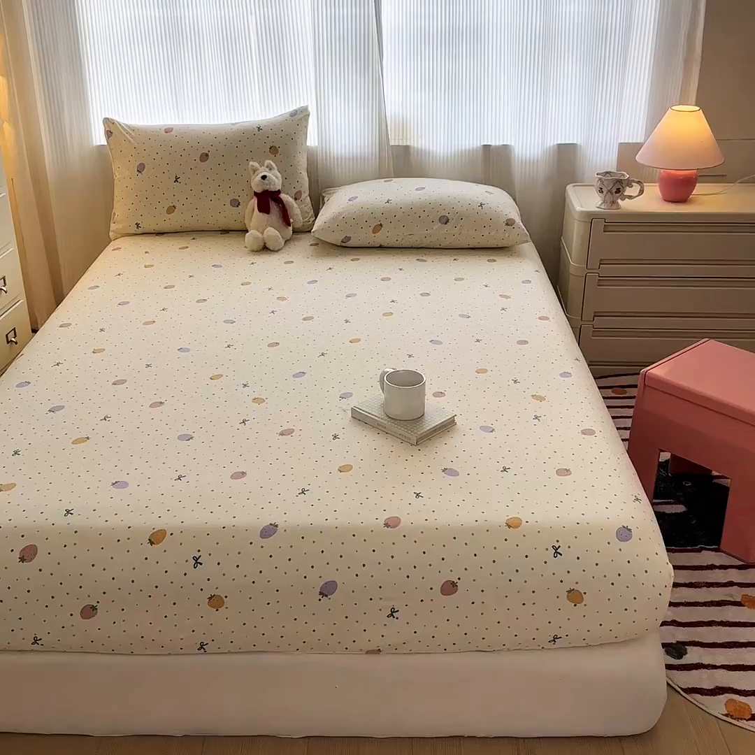 91家纺网 家纺一手货源 找家纺 温眠家纺 2025新款高克重云感双层纱床笠三件套学生床二件套床笠单品 双层纱床笠-草莓波点