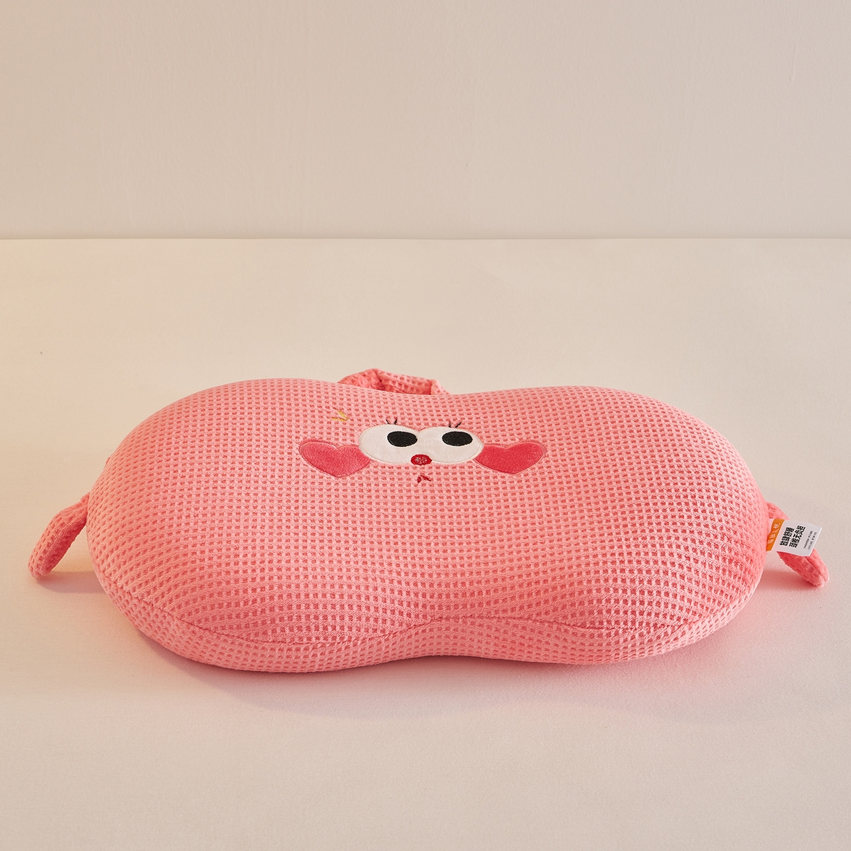 91家纺网 家纺一手货源 找家纺 铺尚美家纺 2026可爱卡通儿童猫肚枕学生幼儿园卡通记忆棉枕头枕芯30*50cm 手提兜兜记忆枕-粉