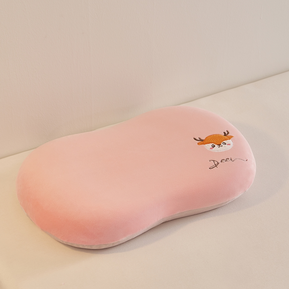 91家纺网 家纺一手货源 找家纺 （总）铺尚美家纺 2026可爱卡通儿童猫肚枕学生幼儿园卡通记忆棉枕头枕芯30*50cm