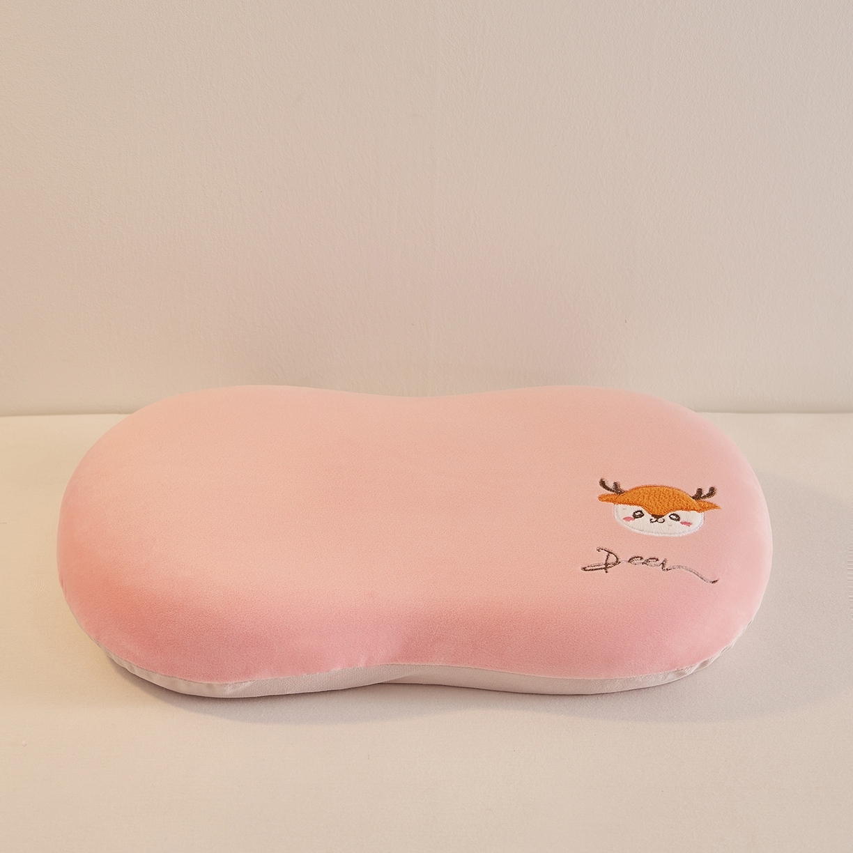 91家纺网 家纺一手货源 找家纺 铺尚美家纺 2026可爱卡通儿童猫肚枕学生幼儿园卡通记忆棉枕头枕芯30*50cm 可爱鹿记忆枕-粉