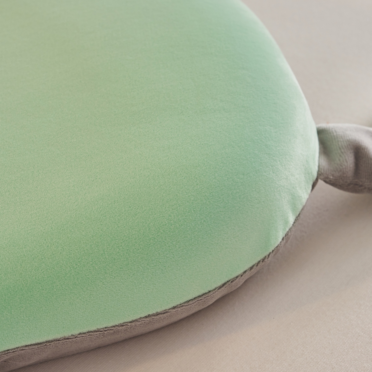 91家纺网 家纺一手货源 找家纺 （总）铺尚美家纺 2026可爱卡通儿童猫肚枕学生幼儿园卡通记忆棉枕头枕芯30*50cm