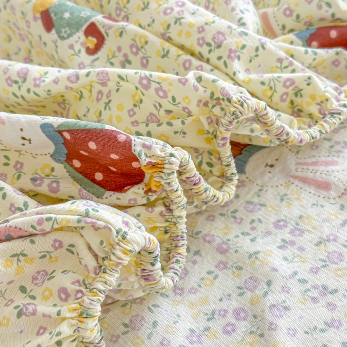 91家纺网 家纺一手货源 找家纺 温眠家纺 2025新款高克重云感双层纱床笠三件套学生床二件套床笠单品 双层纱床笠-田野兔