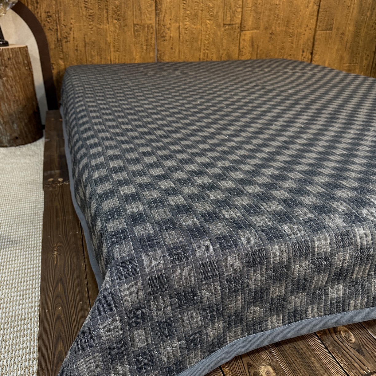 仰望棉麻双层纱供应链 2026新款亲肤棉加绒床盖 朦胧格