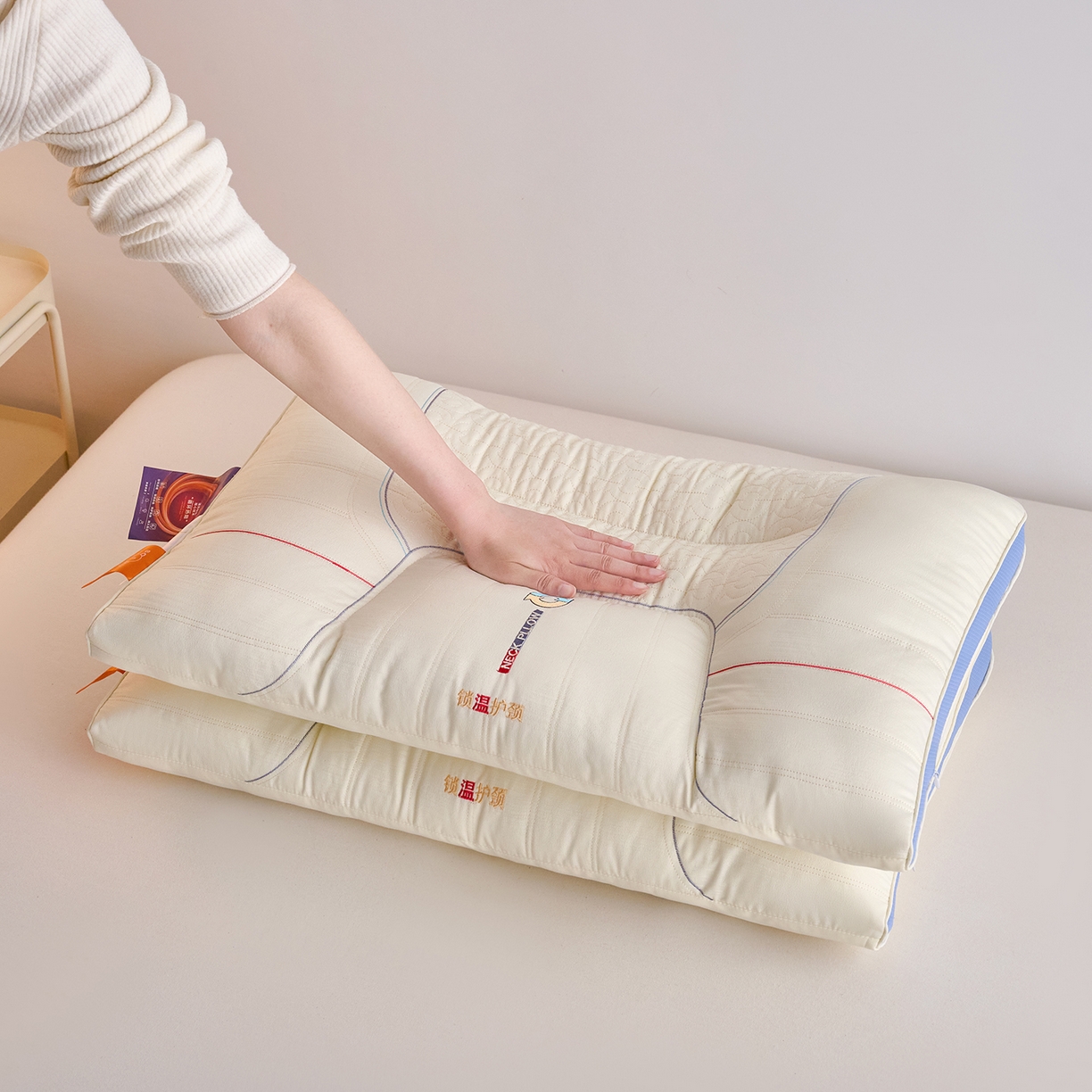 91家纺网 家纺一手货源 找家纺 鼎晟纺 2026新款锁温护颈枕学生枕头成人枕芯 锁温护颈-高枕-单只装