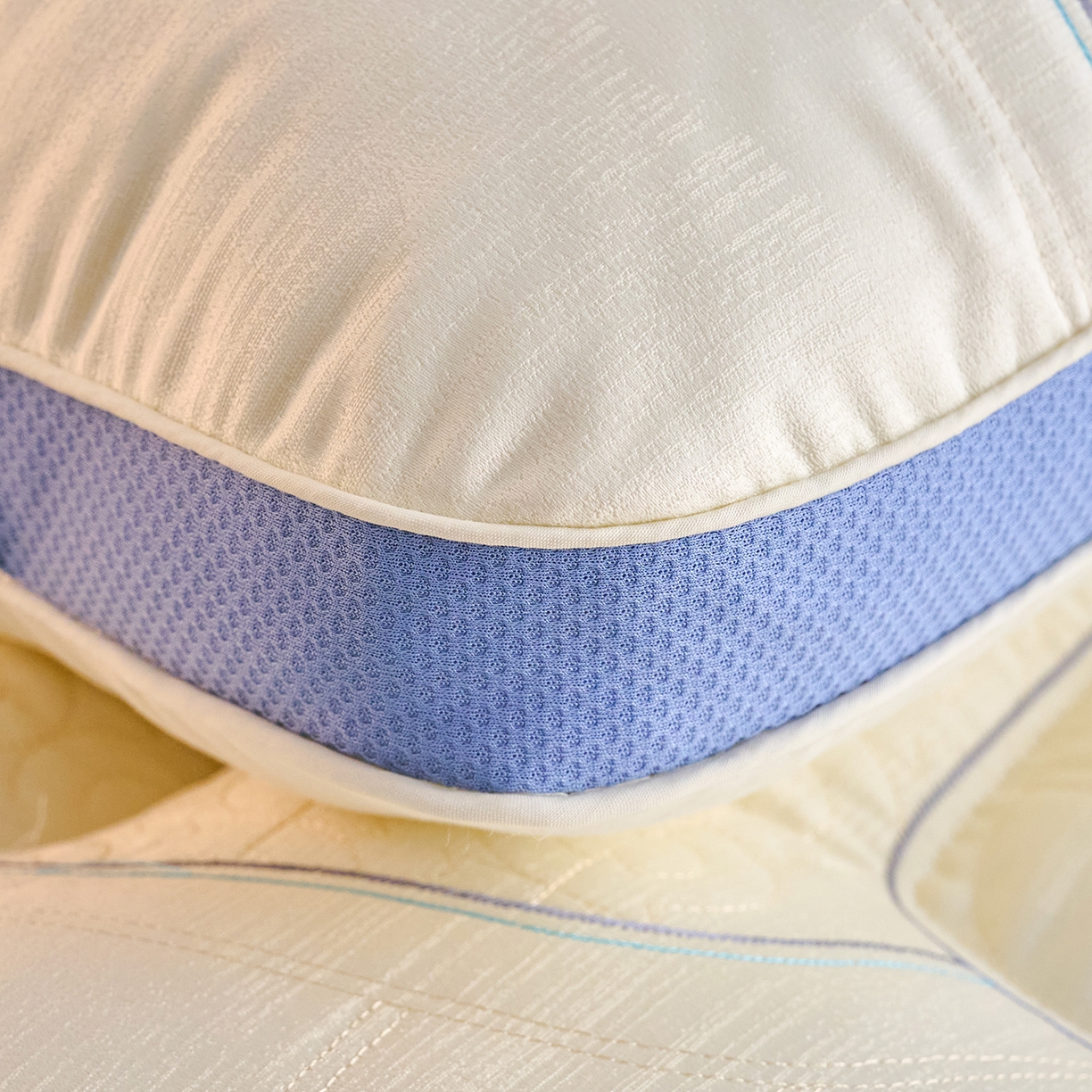 91家纺网 家纺一手货源 找家纺 鼎晟纺 2026新款锁温护颈枕学生枕头成人枕芯 锁温护颈-高枕-单只装