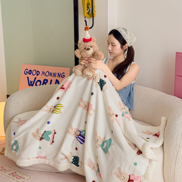 91家纺网 家纺一手货源 找家纺 温眠家纺 2025新款ins羊羔绒牛奶绒可被套休闲毯单被套-毯子图 羊-花间兔