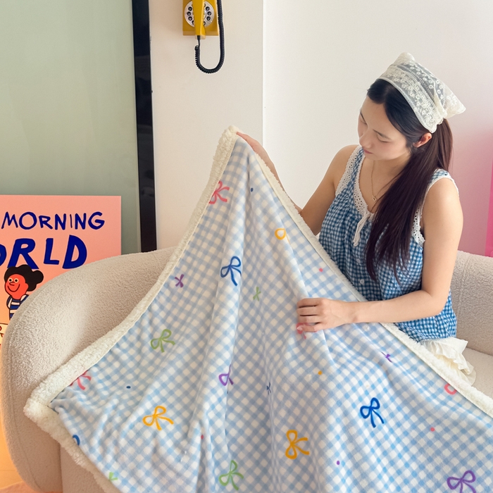 91家纺网 家纺一手货源 找家纺 温眠家纺 2025新款ins羊羔绒牛奶绒可被套休闲毯单被套-毯子图 羊-彩色物语蓝