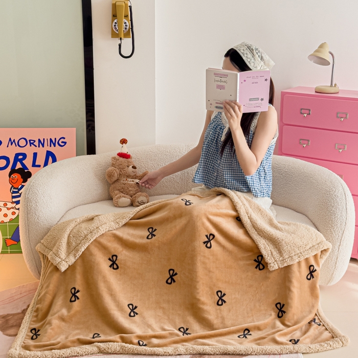 91家纺网 家纺一手货源 找家纺 温眠家纺 2025新款ins羊羔绒牛奶绒可被套休闲毯单被套-毯子图 羊-卡布基诺