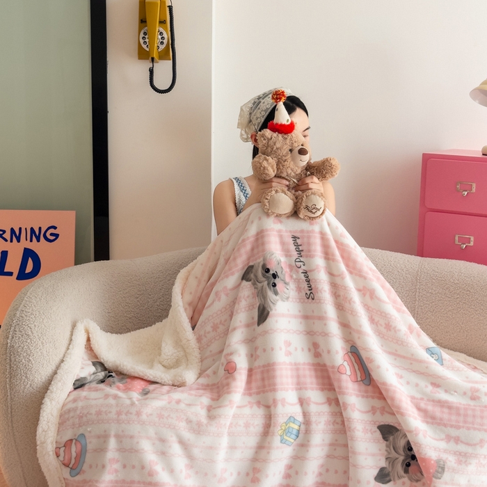 91家纺网 家纺一手货源 找家纺 温眠家纺 2025新款ins羊羔绒牛奶绒可被套休闲毯单被套-毯子图 羊-欢喜