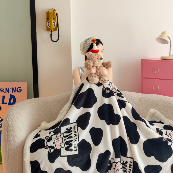 91家纺网 家纺一手货源 找家纺 温眠家纺 2025新款ins羊羔绒牛奶绒可被套休闲毯单被套-毯子图 羊-奶牛