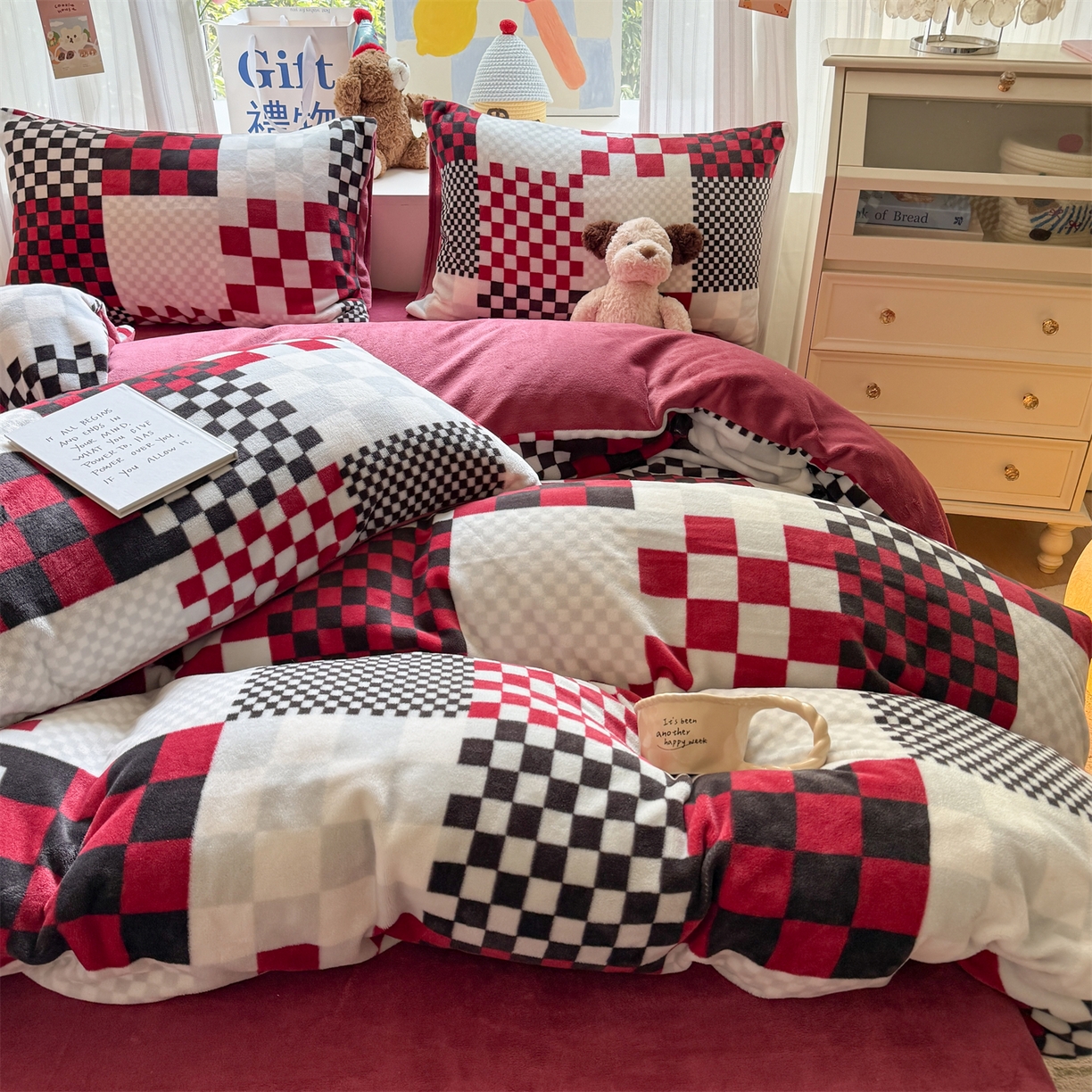 91家纺网 家纺一手货源 找家纺 温眠家纺 2025新款全工艺200克牛奶绒印花四件套 迷格