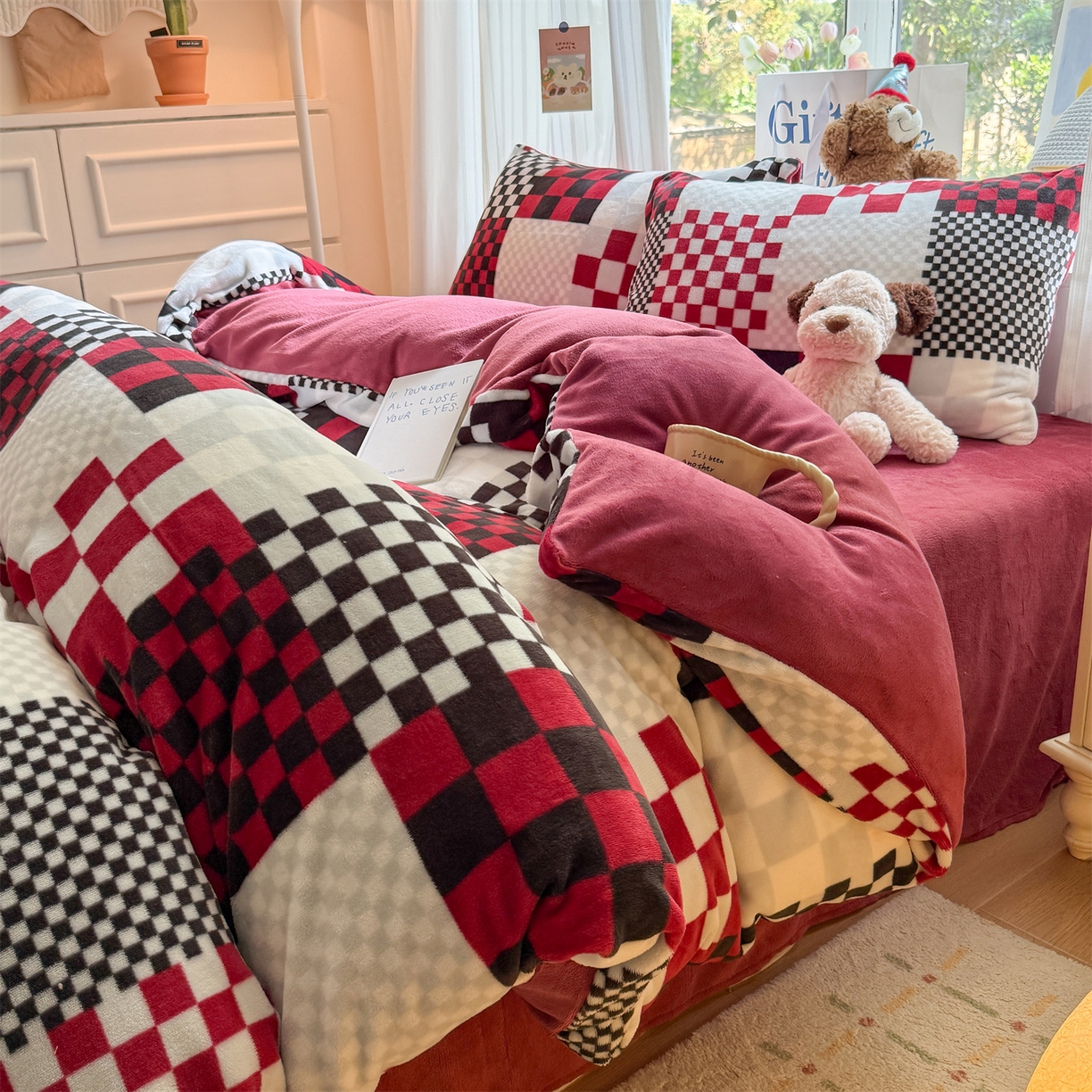 91家纺网 家纺一手货源 找家纺 温眠家纺 2025新款全工艺200克牛奶绒印花四件套 迷格