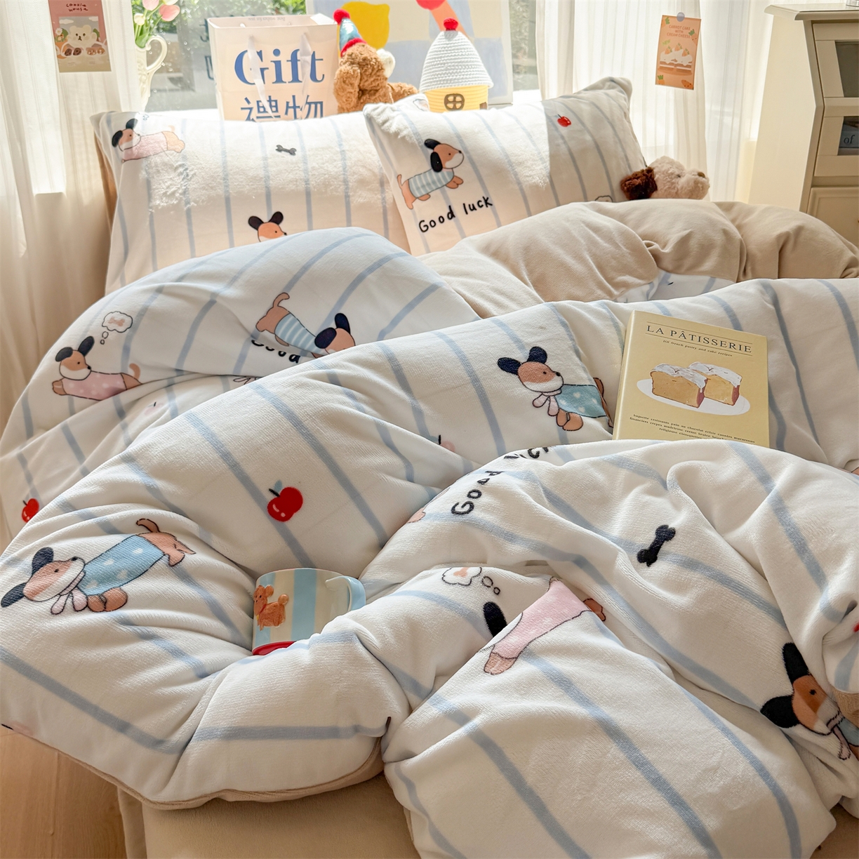 91家纺网 家纺一手货源 找家纺 温眠家纺 2025新款全工艺200克牛奶绒印花四件套 快乐节拍