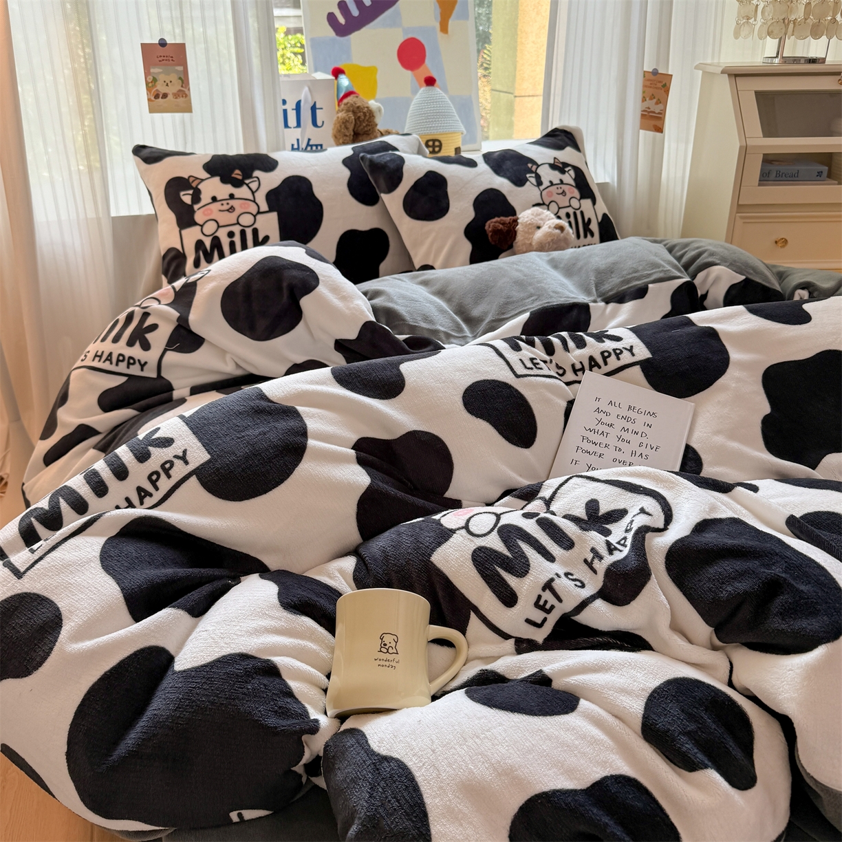 91家纺网 家纺一手货源 找家纺 温眠家纺 2025新款全工艺200克牛奶绒印花四件套 奶牛