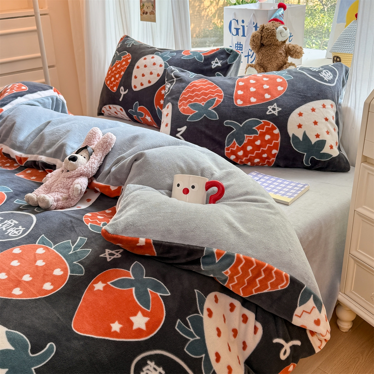 91家纺网 家纺一手货源 找家纺 温眠家纺 2025新款全工艺200克牛奶绒印花四件套 觅光里