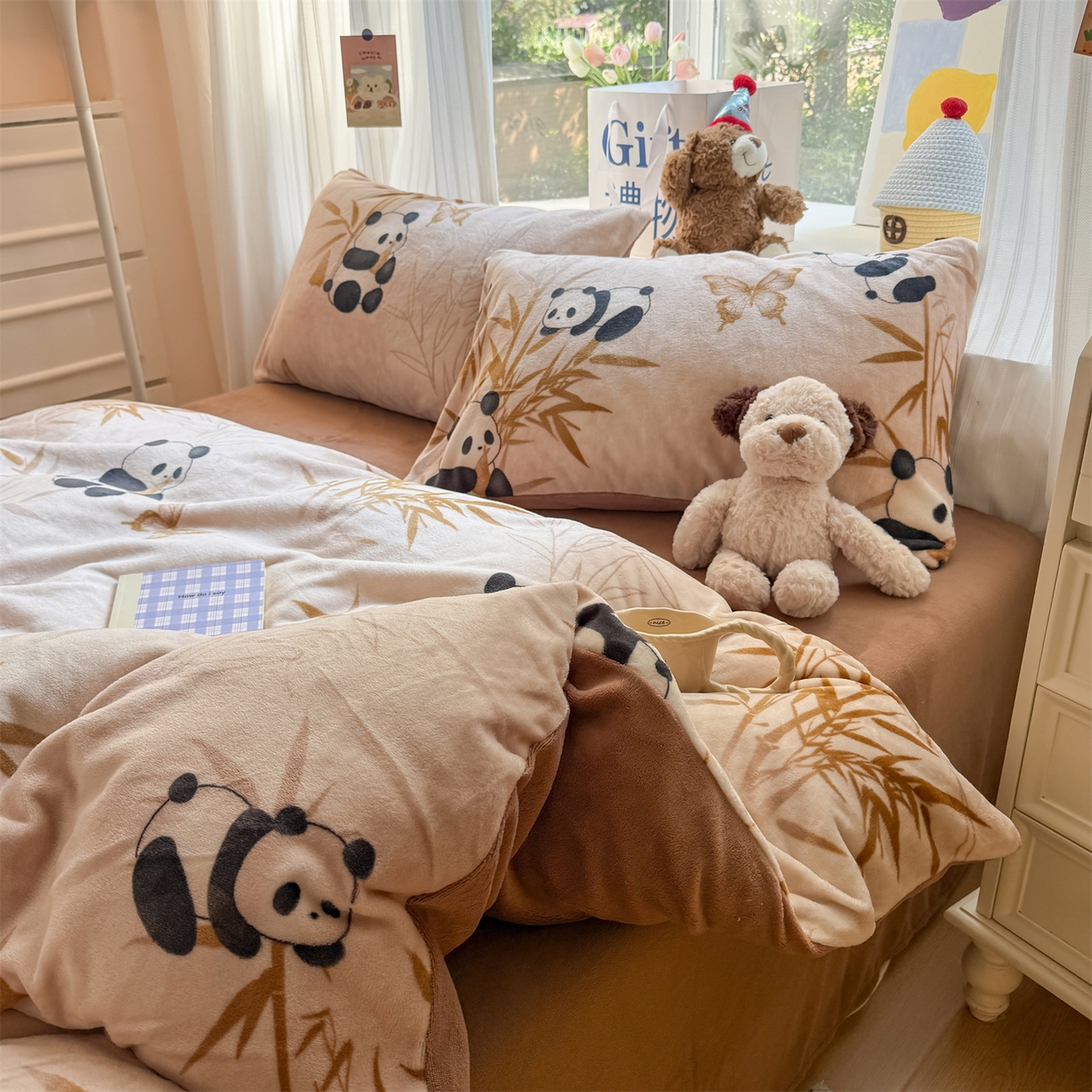 91家纺网 家纺一手货源 找家纺 温眠家纺 2025新款全工艺200克牛奶绒印花四件套 竹子熊猫