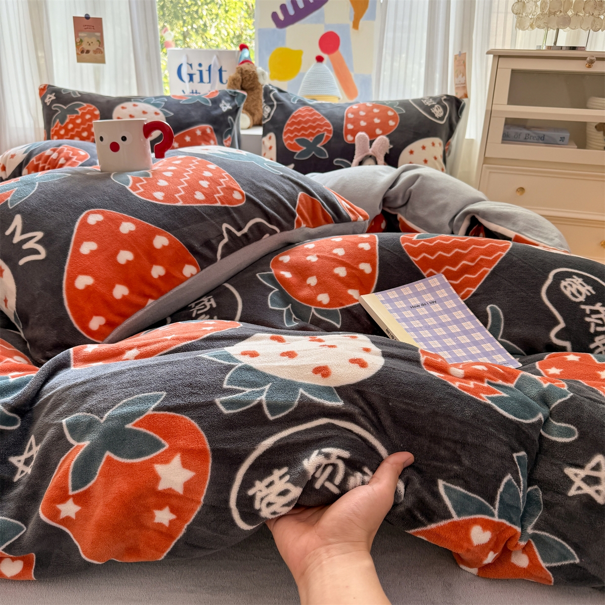 91家纺网 家纺一手货源 找家纺 温眠家纺 2025新款全工艺200克牛奶绒印花四件套 觅光里