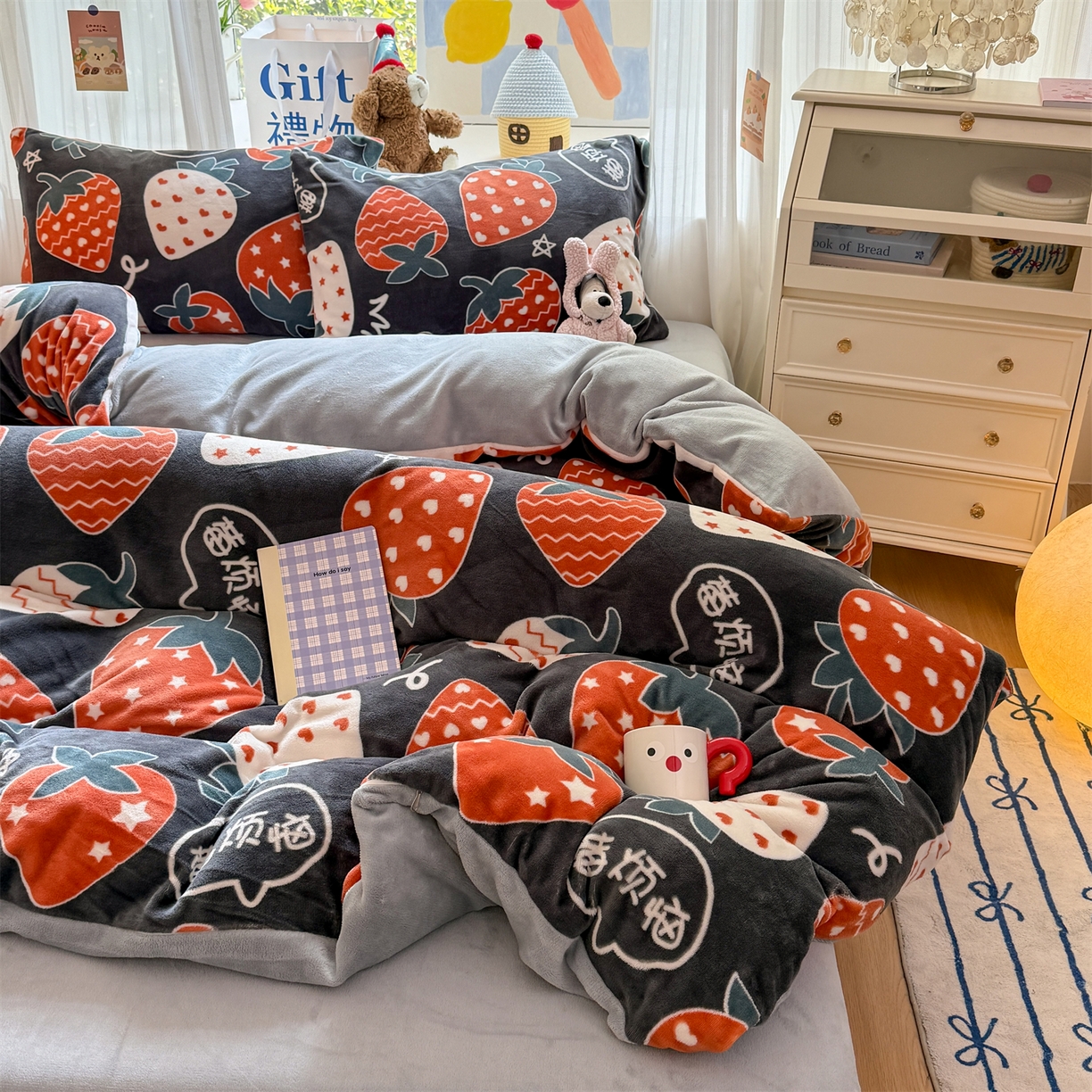 91家纺网 家纺一手货源 找家纺 温眠家纺 2025新款全工艺200克牛奶绒印花四件套 觅光里