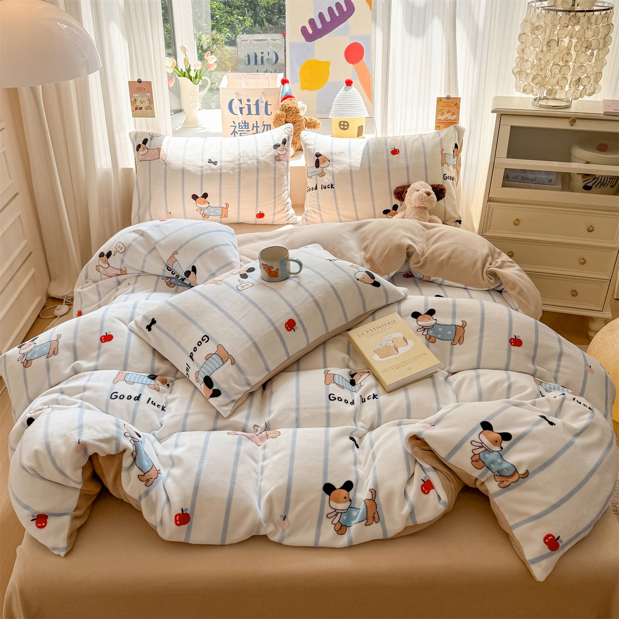 91家纺网 家纺一手货源 找家纺 温眠家纺 2025新款全工艺200克牛奶绒印花四件套 快乐节拍