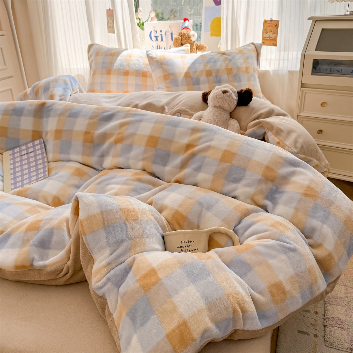 91家纺网 家纺一手货源 找家纺 温眠家纺 2025新款全工艺200克牛奶绒印花四件套 墨尔本