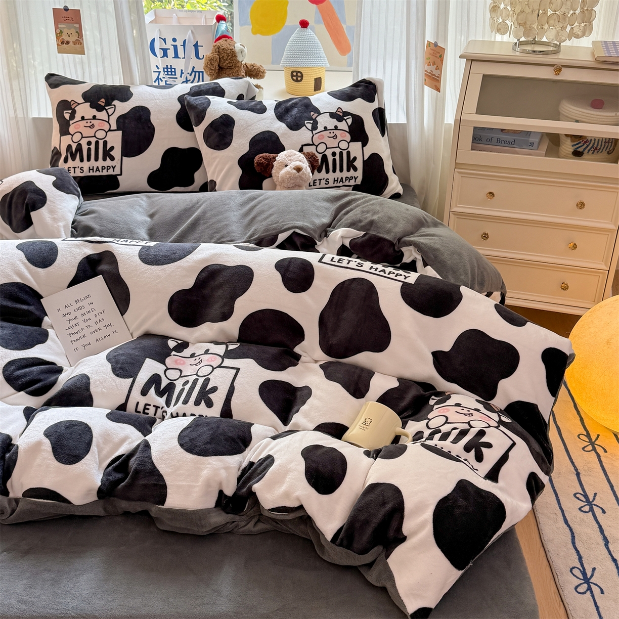 91家纺网 家纺一手货源 找家纺 温眠家纺 2025新款全工艺200克牛奶绒印花四件套 奶牛