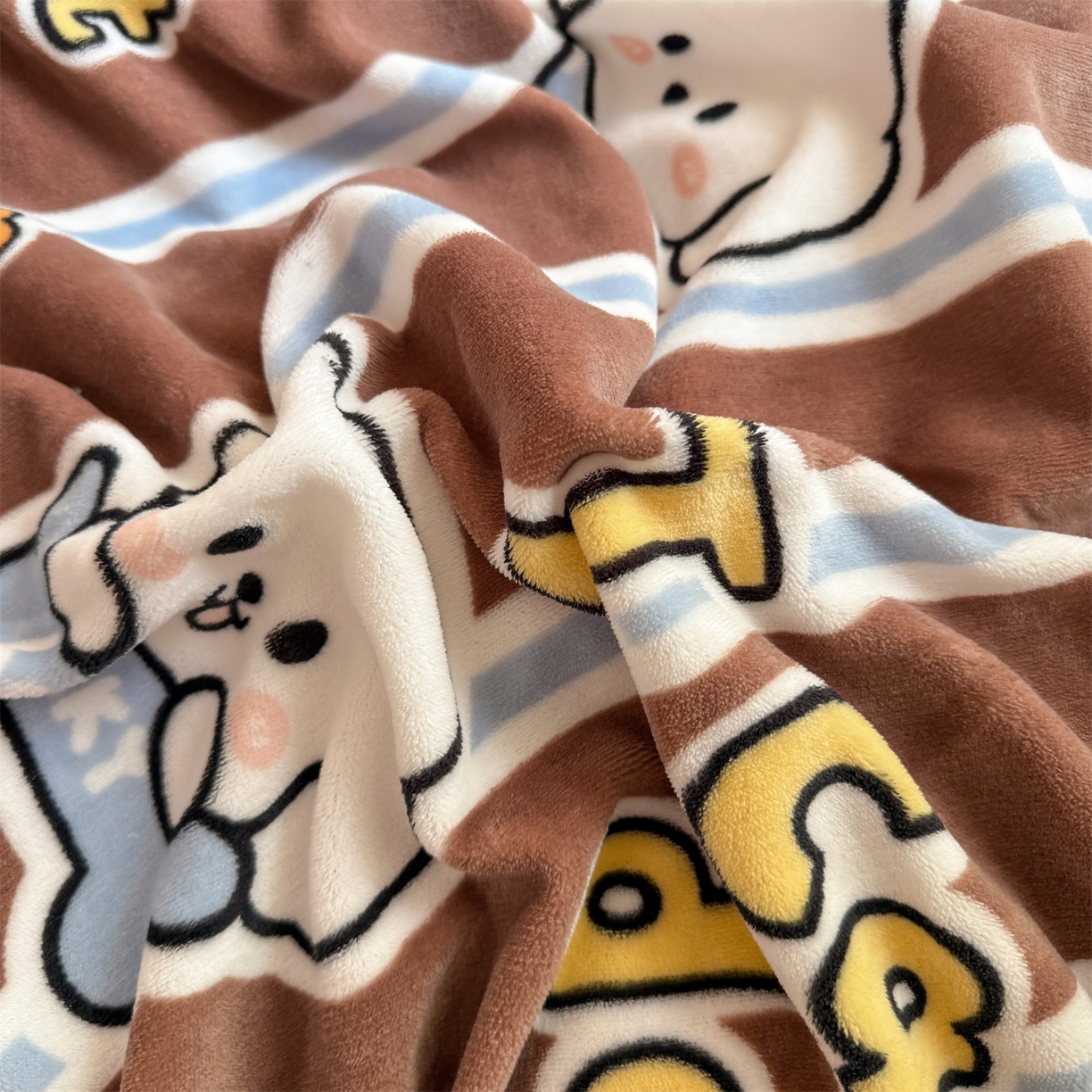 91家纺网 家纺一手货源 找家纺 温眠家纺 2025新款全工艺200克牛奶绒印花四件套 淘气狗