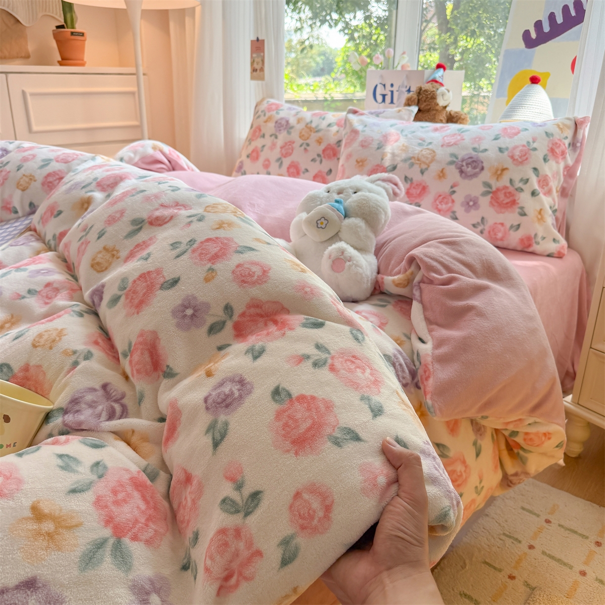 91家纺网 家纺一手货源 找家纺 温眠家纺 2025新款全工艺200克牛奶绒印花四件套 花镜