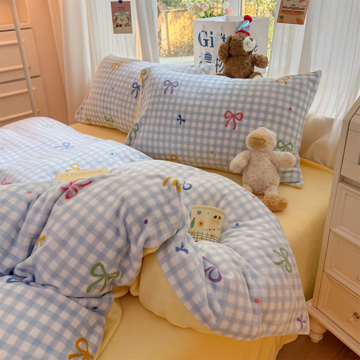 91家纺网 家纺一手货源 找家纺 温眠家纺 2025新款全工艺200克牛奶绒印花四件套 彩色物语蓝