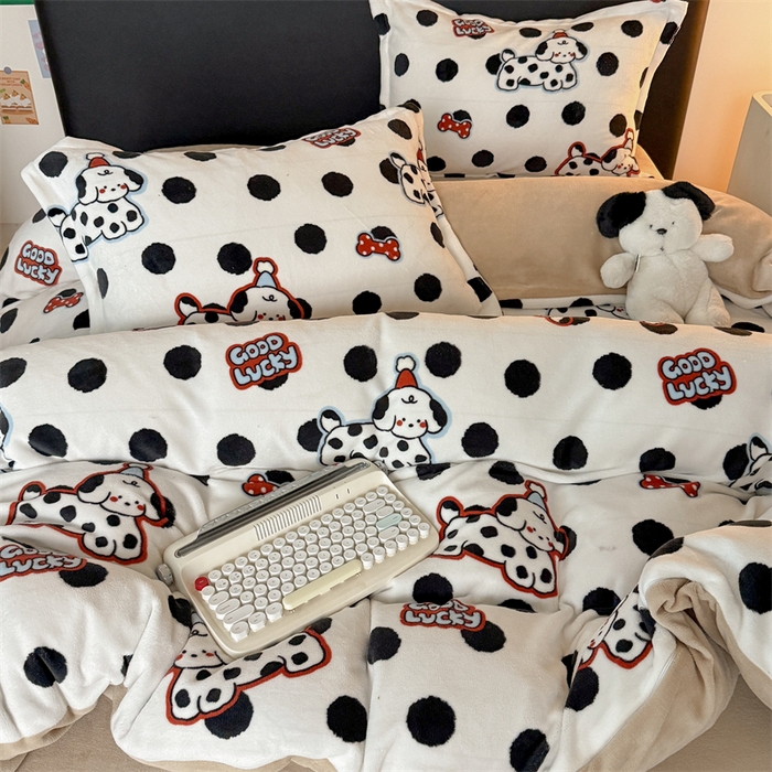 91家纺网 家纺一手货源 找家纺 温眠家纺 2025新款加厚牛奶绒四件套跑量款 波点小狗