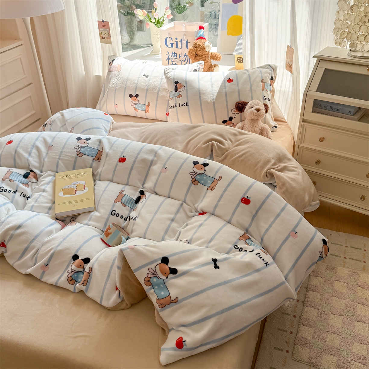 91家纺网 家纺一手货源 找家纺 温眠家纺 2025新款全工艺200克牛奶绒印花四件套 快乐节拍