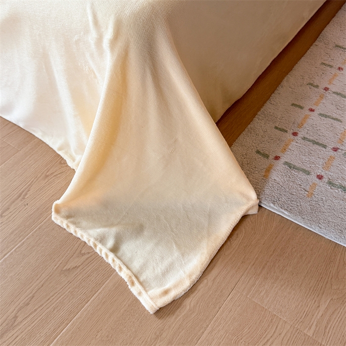 91家纺网 家纺一手货源 找家纺 温眠家纺 2025新款加厚牛奶绒四件套跑量款 格子小美