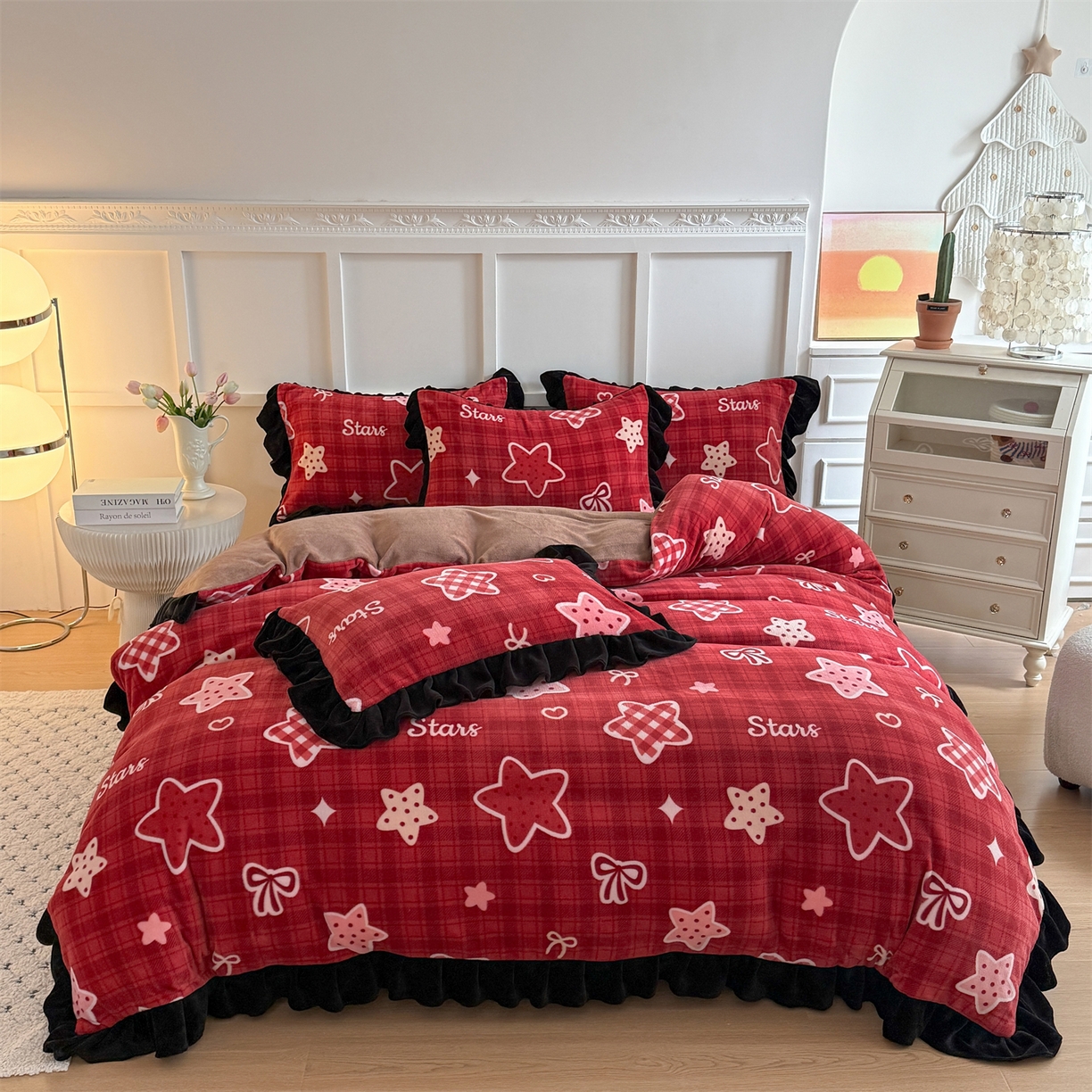 温眠家纺 2025新款200g全工艺牛奶绒花边款四件套吊边床单 圣诞星星