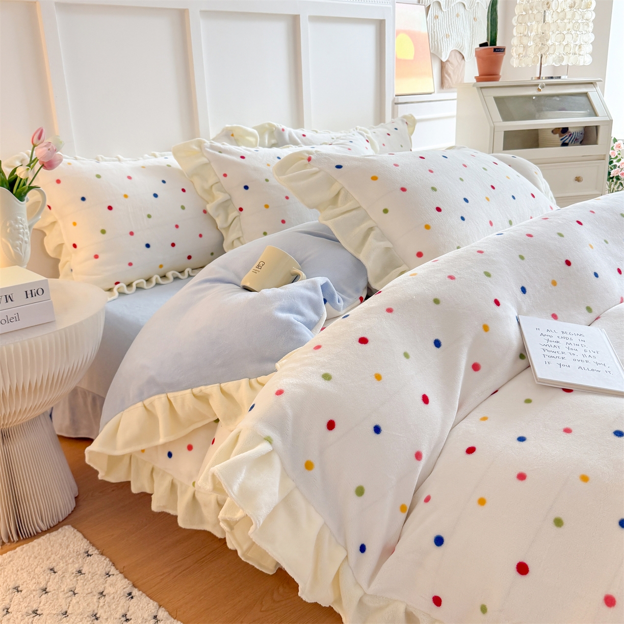 91家纺网 家纺一手货源 找家纺 （总）温眠家纺 2025新款200g全工艺牛奶绒花边款四件套吊边床单