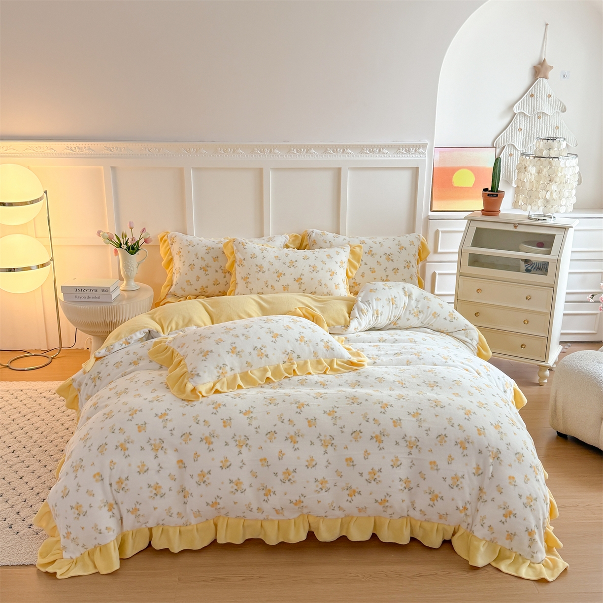 温眠家纺 2025新款200g全工艺牛奶绒花边款四件套吊边床单 小黄花