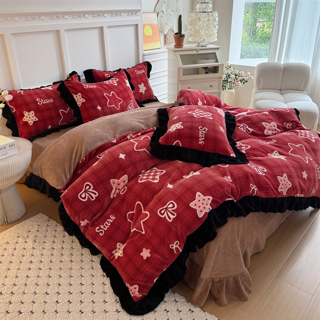 91家纺网 家纺一手货源 找家纺 温眠家纺 2025新款200g全工艺牛奶绒花边款四件套吊边床单 圣诞星星