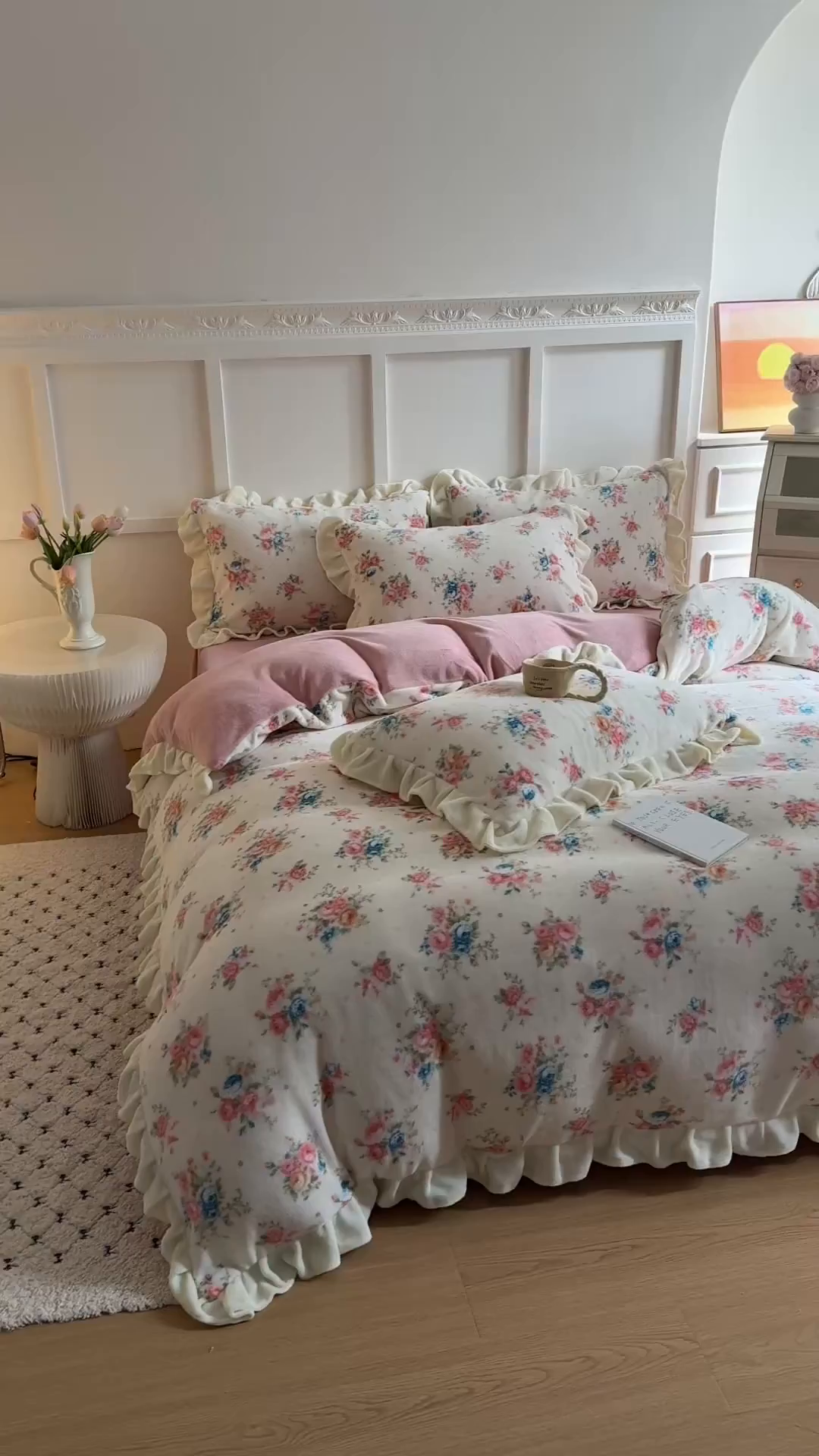 91家纺网 家纺一手货源 找家纺 温眠家纺 2025新款200g全工艺牛奶绒花边款四件套吊边床单 甜美梦境