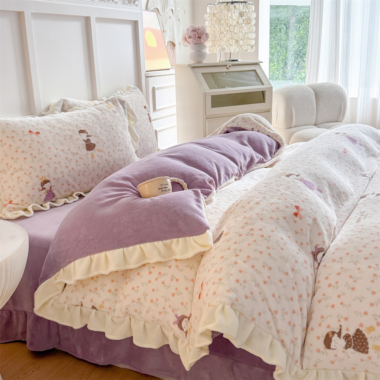 91家纺网 家纺一手货源 找家纺 温眠家纺 2025新款200g全工艺牛奶绒花边款四件套吊边床单 春意