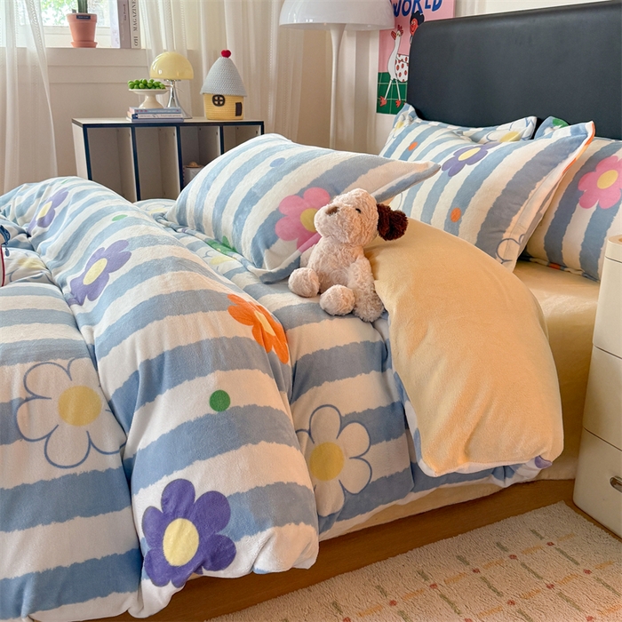 91家纺网 家纺一手货源 找家纺 温眠家纺 2025新款加厚牛奶绒四件套跑量款 花田初夏