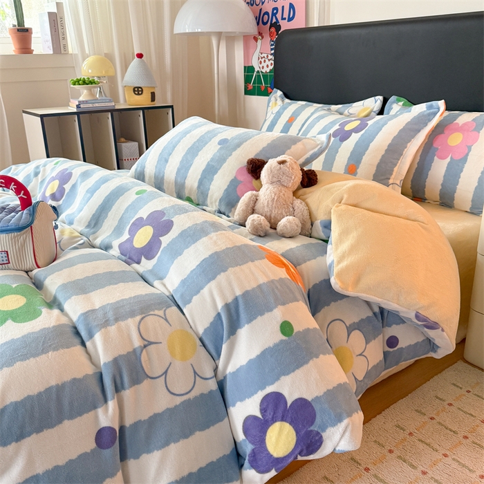 91家纺网 家纺一手货源 找家纺 温眠家纺 2025新款加厚牛奶绒四件套跑量款 花田初夏