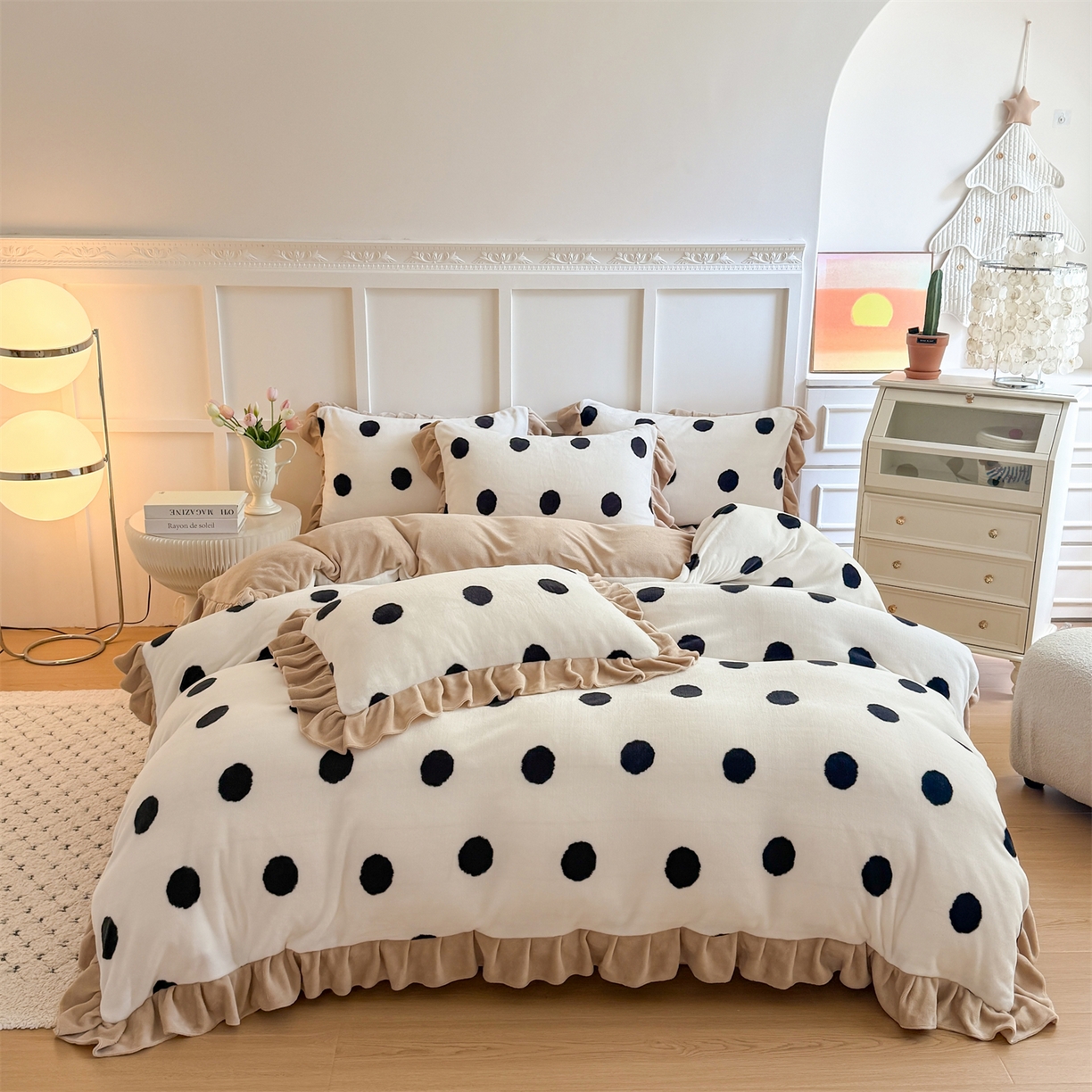 91家纺网 家纺一手货源 找家纺 （总）温眠家纺 2025新款200g全工艺牛奶绒花边款四件套吊边床单